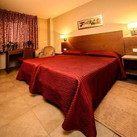 Hotel Ciutat De Carlet Екстер'єр фото